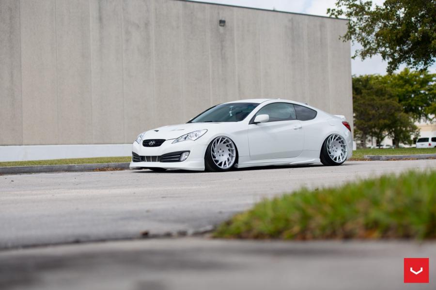  Hyundai Genesis on Vossen Wheels (VLE1) 2017 года  (фото 29 из 29)